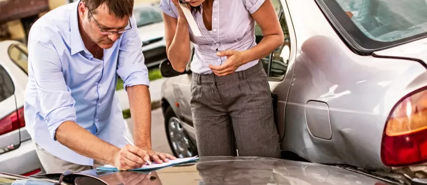 Navigating Insurance Claims After a Family Car Accident-image