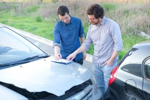 How do car accident settlements work?-image